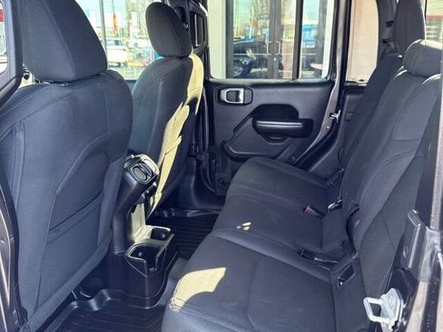 Used 2020 Jeep Gladiator Sport w/ Quick Order Package 24S image 12