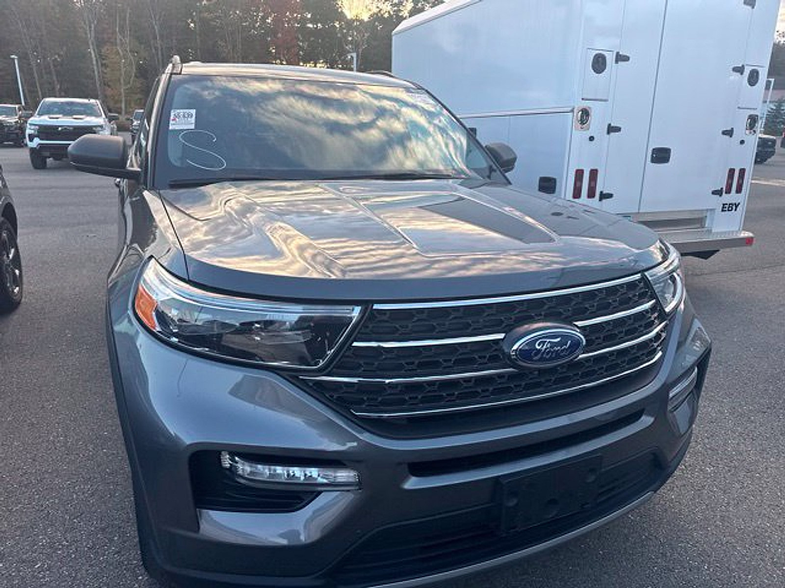 Used 2023 Ford Explorer XLT w/ Equipment Group 202A AWD/4WD image 5