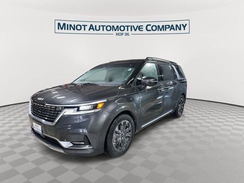 Used 2022 Kia Carnival SX Prestige image 4