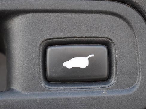 Used 2022 Honda Pilot Touring image 17