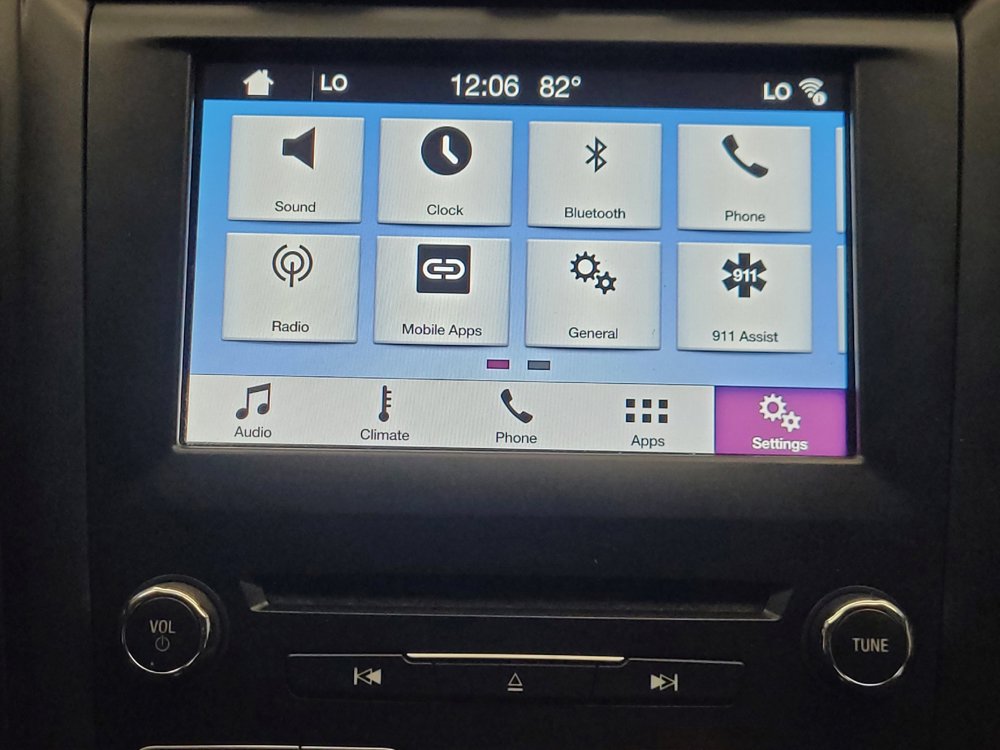 Used 2018 Ford Fusion SE w/ Equipment Group 201A FWD image 25