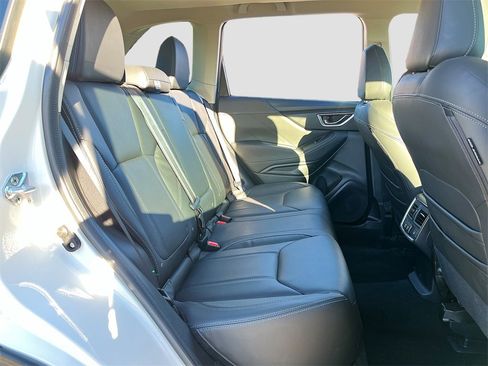 Used 2023 Subaru Forester Touring image 29