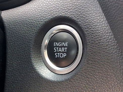 Certified 2021 Toyota Corolla LE w/ LE Convenience Package FWD image 16