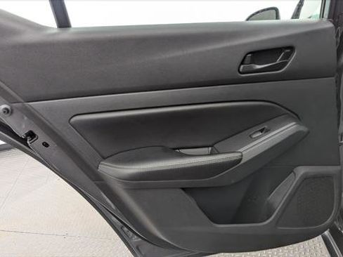 Used 2024 Nissan Altima 2.5 SV image 16