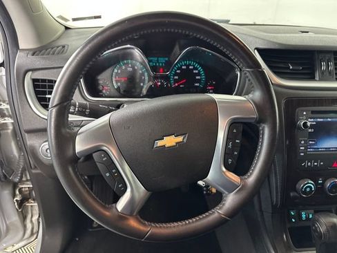 Used 2015 Chevrolet Traverse LT w/ Style and Technology Package image 14