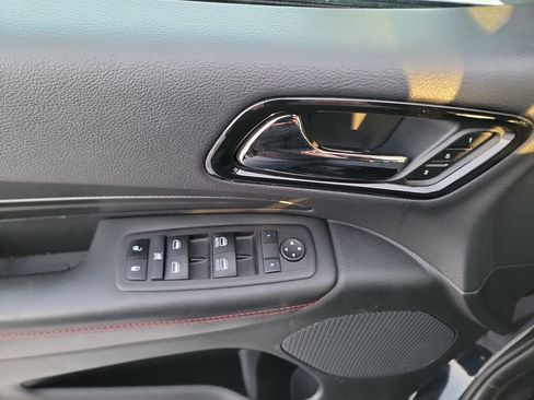 Used 2024 Dodge Durango GT image 11