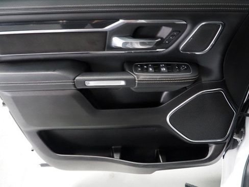 Used 2022 RAM 1500 4x4 Crew Cab Laramie image 54