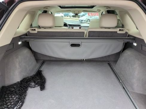 Used 2023 Cadillac XT5 Premium Luxury w/ Technology Package FWD image 7