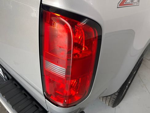Used 2018 Chevrolet Colorado Z71 AWD/4WD image 49