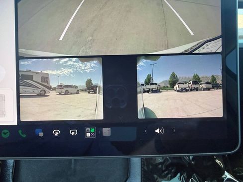 Used 2021 Tesla Model Y Long Range AWD/4WD image 36