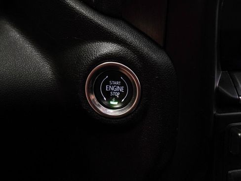 Used 2020 GMC Sierra 2500 AT4 w/ AT4 Premium Package AWD/4WD image 19