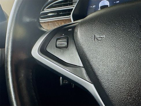 Used 2017 Tesla Model X 75D image 25