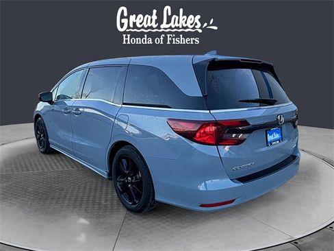 Used 2024 Honda Odyssey Sport image 3