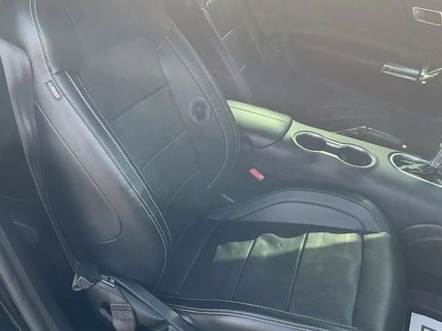 Used 2019 Ford Mustang GT Premium w/ GT Performance Package RWD image 31