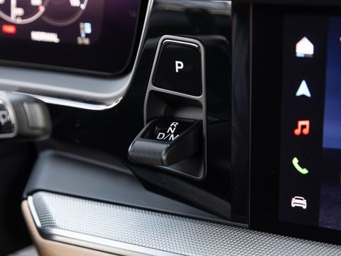 Certified 2026 Porsche Cayenne image 18