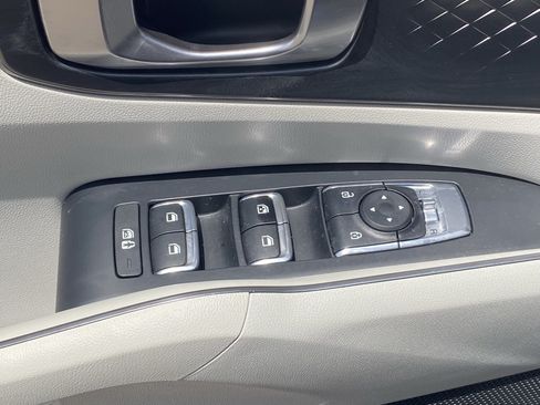 Certified 2025 Kia Sorento EX AWD/4WD image 19