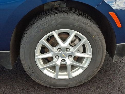 Used 2023 Chevrolet Equinox LS w/ LS Convenience Package image 12