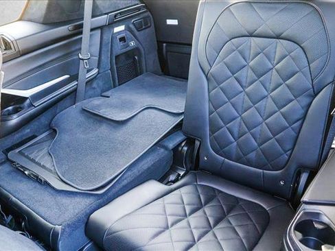 Used 2025 BMW X7 xDrive40i image 24