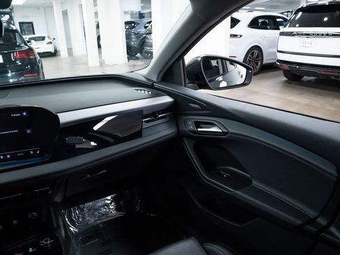 Used 2025 Audi Q6 e-tron Premium Plus w/ Premium Plus image 11