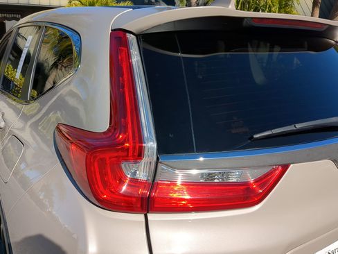 Used 2017 Honda CR-V EX-L image 12