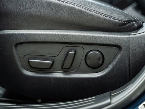 Used 2025 MAZDA CX-50 AWD 2.5 S w/ Premium Package image 41