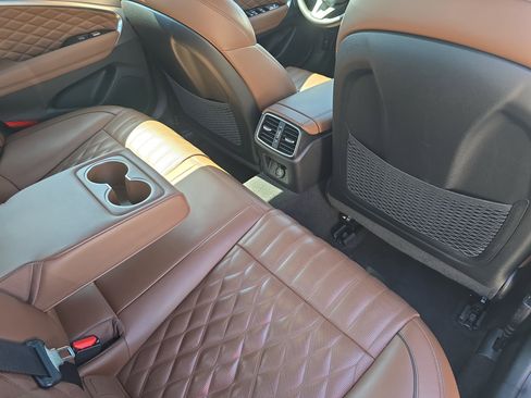 Used 2020 Genesis G70 2.0T w/ Prestige Package image 12