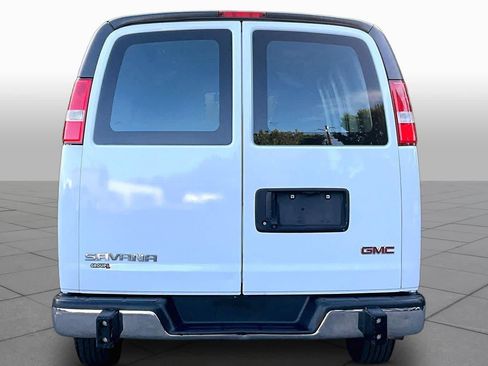 Used 2022 GMC Savana 2500 w/ Driver Convenience Package RWD image 5