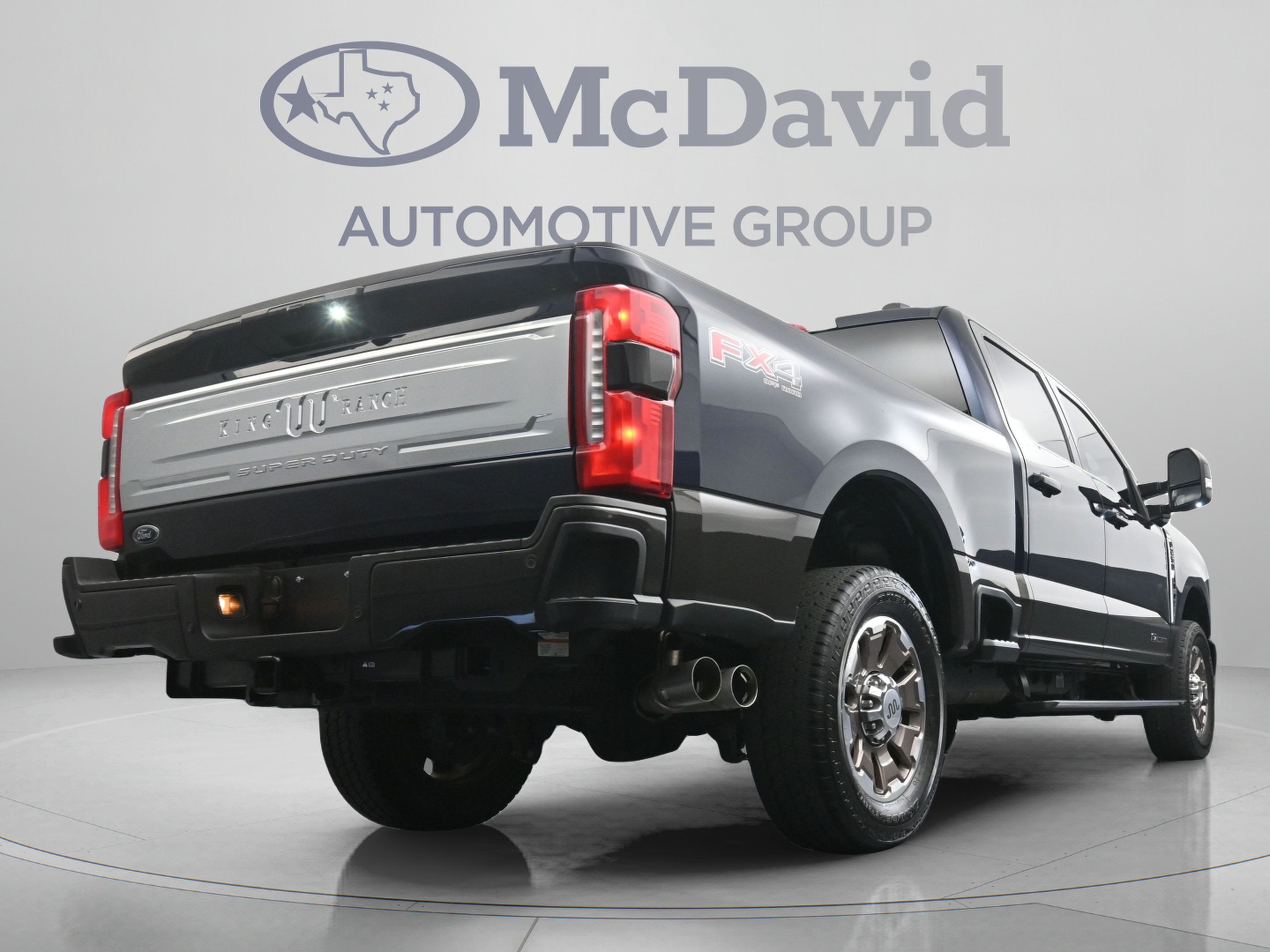 Used 2025 Ford F250 King Ranch w/ FX4 Off-Road Package AWD/4WD image 31
