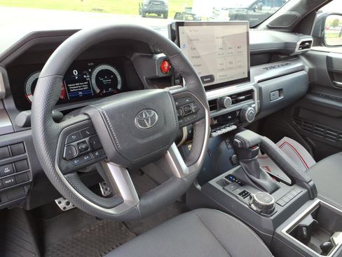 Used 2024 Toyota Tacoma TRD Sport w/ TRD Sport Upgrade Package AWD/4WD image 12
