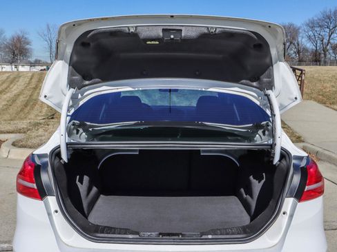 Used 2017 Ford Focus SE image 16