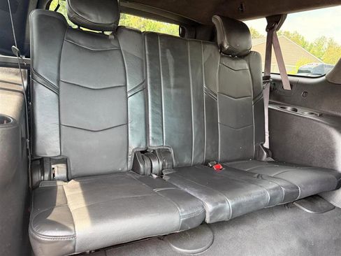 Used 2015 Cadillac Escalade ESV Platinum AWD/4WD image 21
