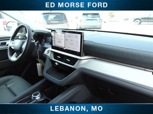 New 2026 Ford Explorer Active w/ Active Comfort Package AWD/4WD image 16