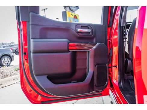 Used 2021 Chevrolet Silverado 1500 LT Trail Boss w/ Convenience Package II image 22