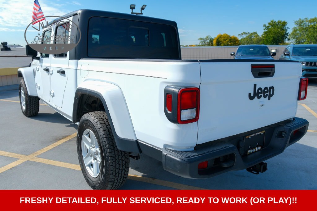 Used 2022 Jeep Gladiator Sport AWD/4WD image 8