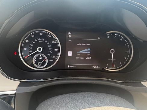 Used 2025 Genesis GV70 2.5T w/ Select Package AWD/4WD image 11