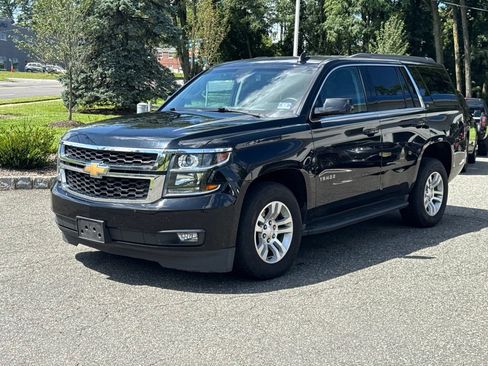 Used 2019 Chevrolet Tahoe LT w/ Luxury Package AWD/4WD image 3