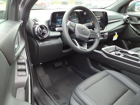 New 2026 Chevrolet Equinox LT w/ Convenience Package II AWD/4WD image 15
