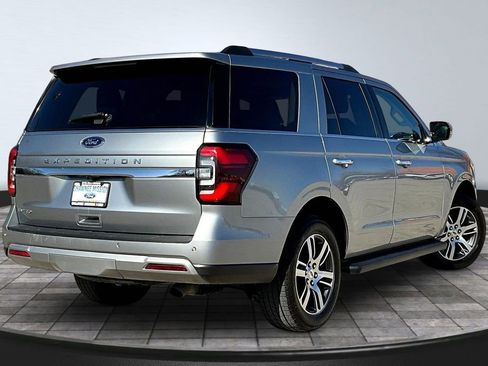 Used 2024 Ford Expedition Limited image 6