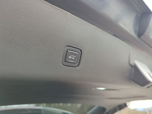 Used 2022 Chevrolet Traverse Premier w/ Redline Edition image 45