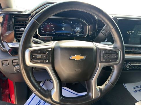 Used 2023 Chevrolet Silverado 1500 LT AWD/4WD image 2