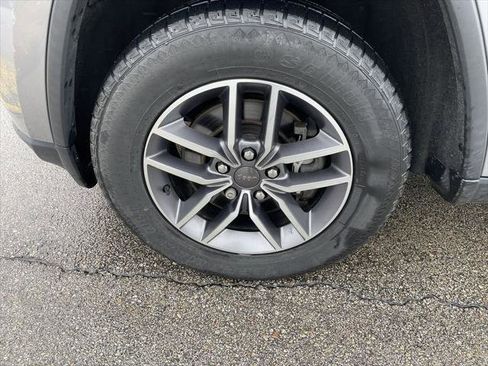 Certified 2021 Jeep Grand Cherokee Limited image 9