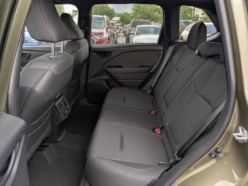 Used 2025 Subaru Forester Premium AWD/4WD image 29