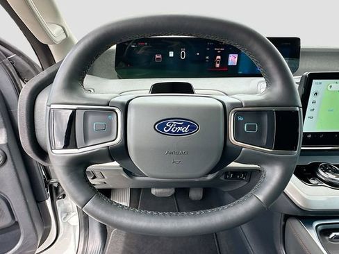 Used 2025 Ford Expedition Max Active image 11