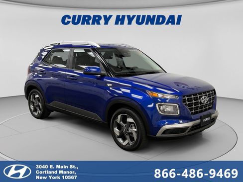 Used 2023 Hyundai Venue SEL w/ Cargo Package FWD image 7