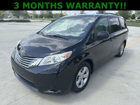 Used 2017 Toyota Sienna LE FWD image 26