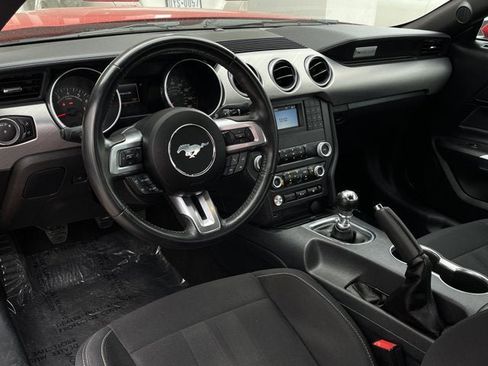 Used 2023 Ford Mustang GT RWD image 12