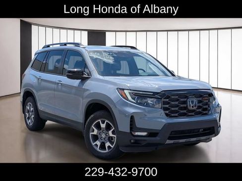 Used 2023 Honda Passport TrailSport image 5