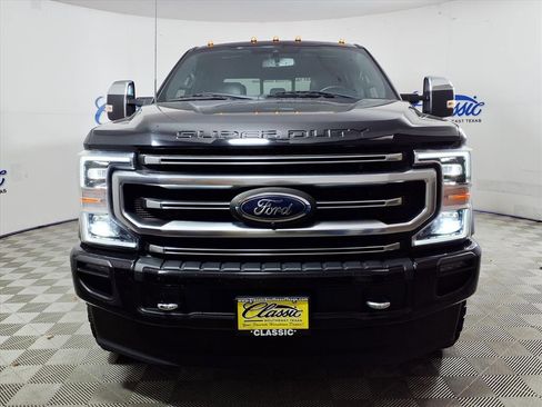 Used 2022 Ford F250 Platinum image 3