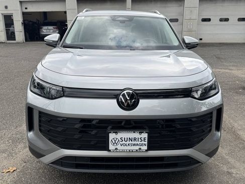 Used 2026 Volkswagen Tiguan S AWD/4WD image 2