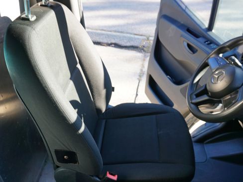 Used 2019 Mercedes-Benz Sprinter 144 image 19